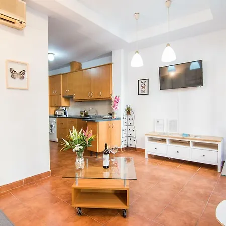Tuguest Plaza Nueva Apartment